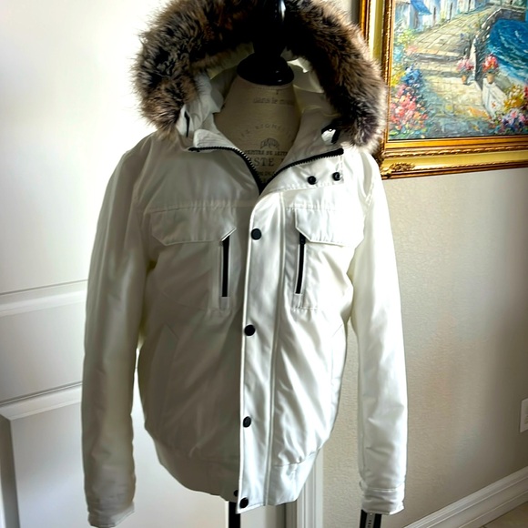 NWT Michael kors faux fur white bomber jacket. Size small